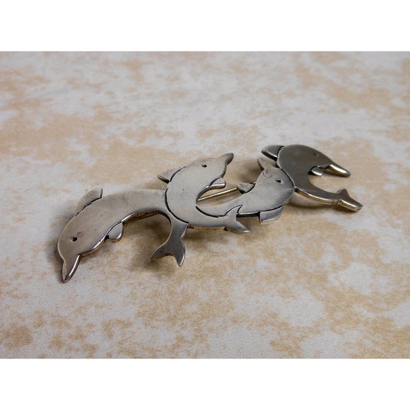 Vintage Mexico Sterling Silver Dolphins Brooch Pin 14 Grams - Picture 3 of 8
